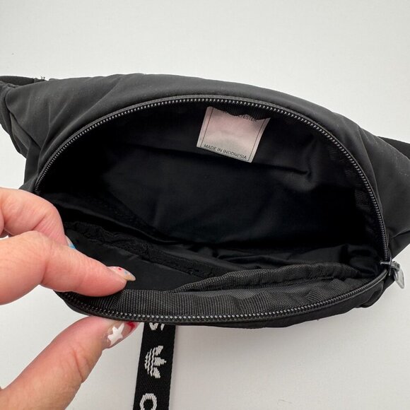 Adidas Black Inner Pockets Adjustable Strap Casual Belt Bag & Fanny Pack - Picture 5 of 6